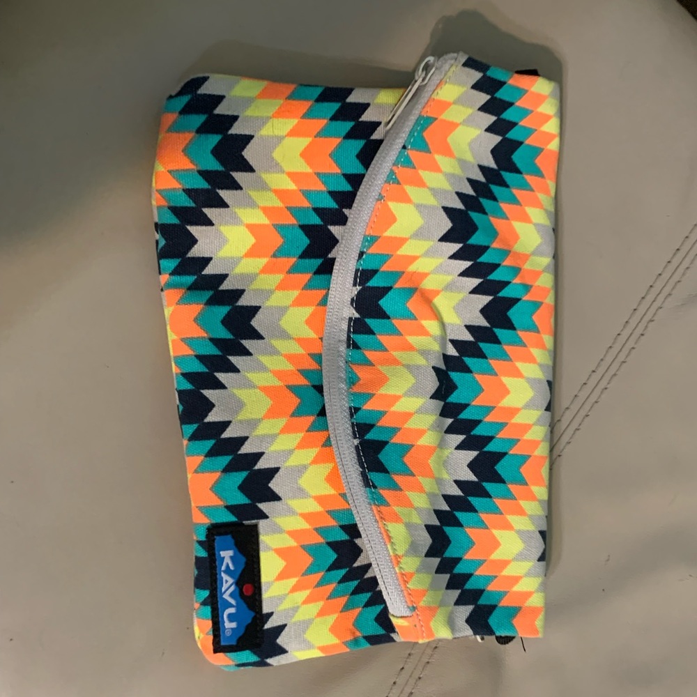 Kavu fold over crossbody bag